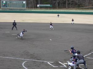 野球をしている写真です